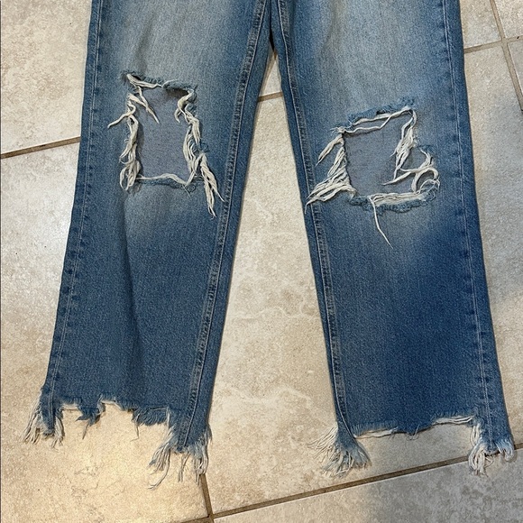 Free People Maggie Straight Ankle Crop Destroyed Jeans 27 Chewed Hem - Picture 6 of 7